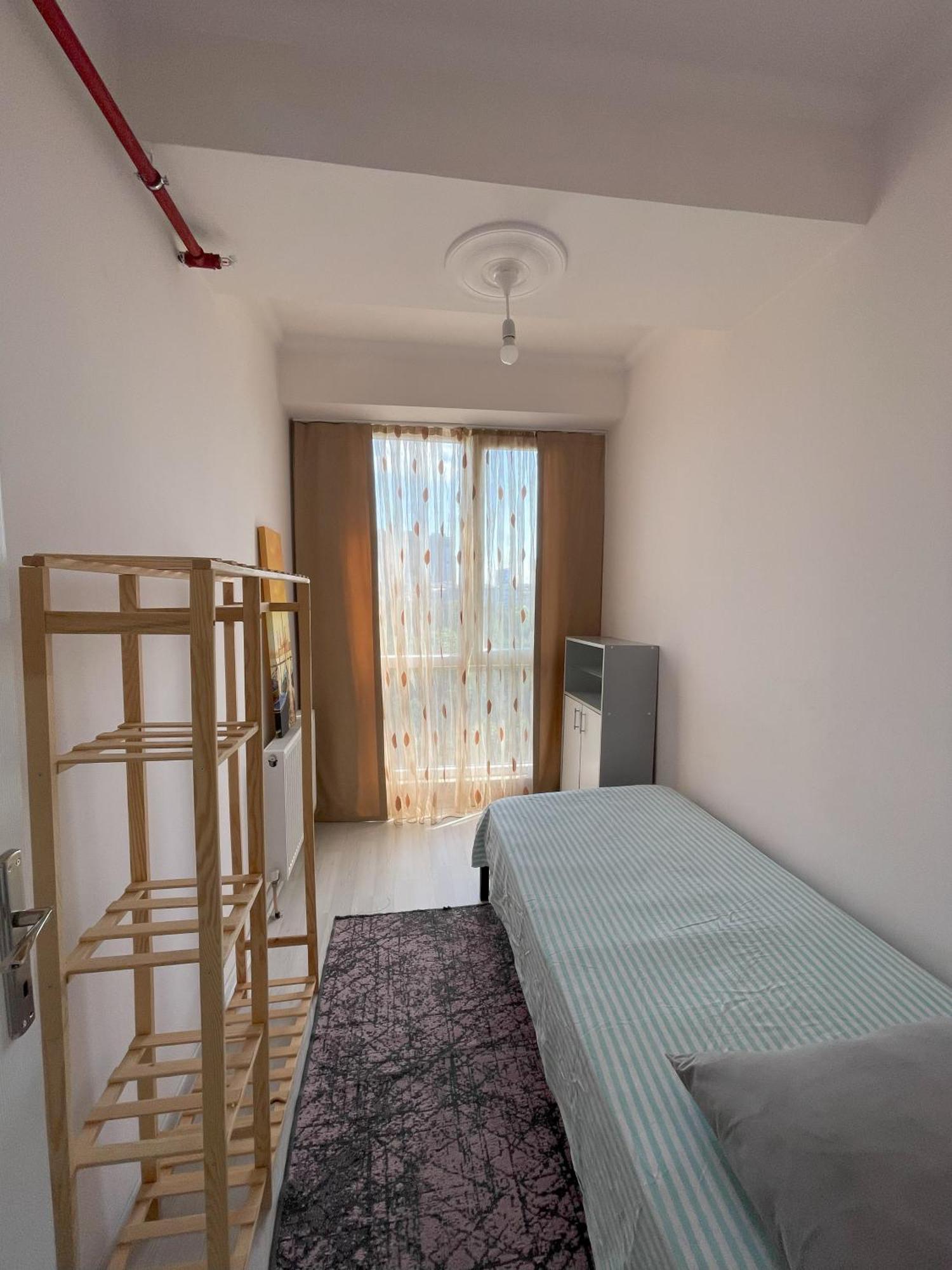 Metro & Shopping Malls Appartement